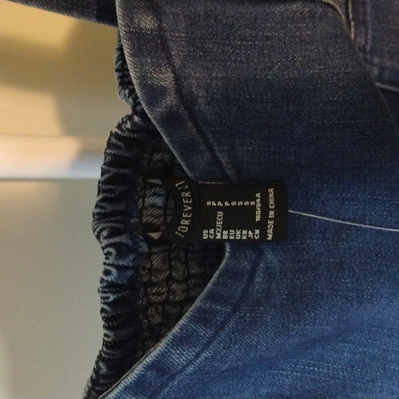 Forever 21 Jean dress - Picture 5 of 7